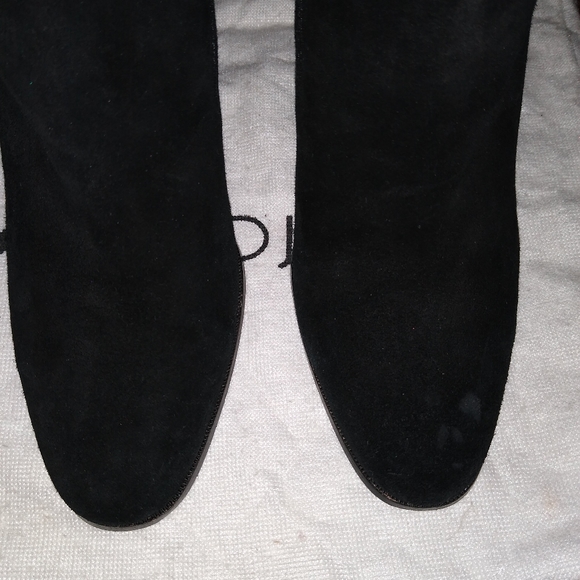 Donald Pliner Oli Black Suede Ankle Boots size 9 - Picture 6 of 7